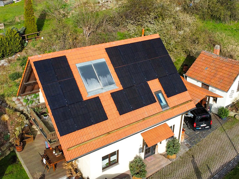 Projekteinblick in Mühlberg: Solaranlage mit integrierter Solarthermie